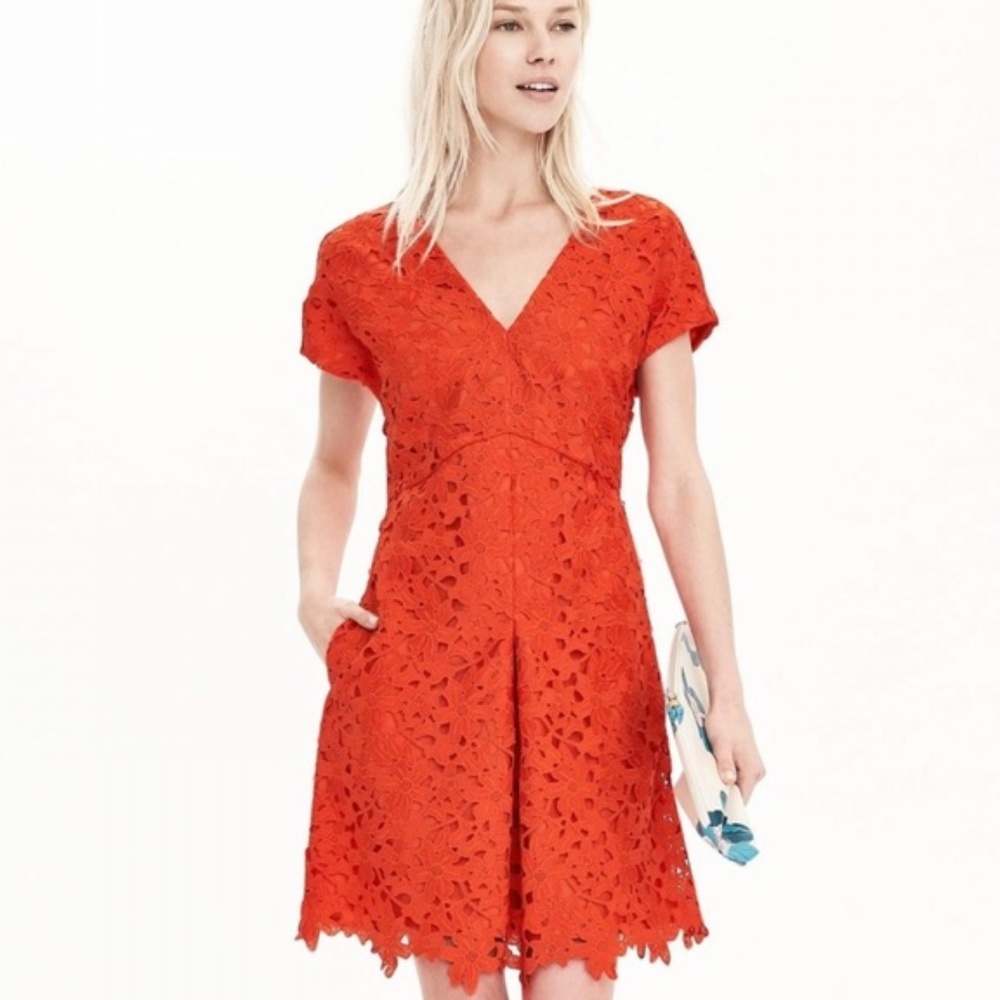NWT BANANA REPUBLIC V-Neck Short Sleeve Lace Dress - Picture 1 of 7